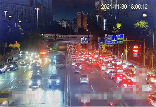 图6 广园路-天寿路南进口车辆排队情况